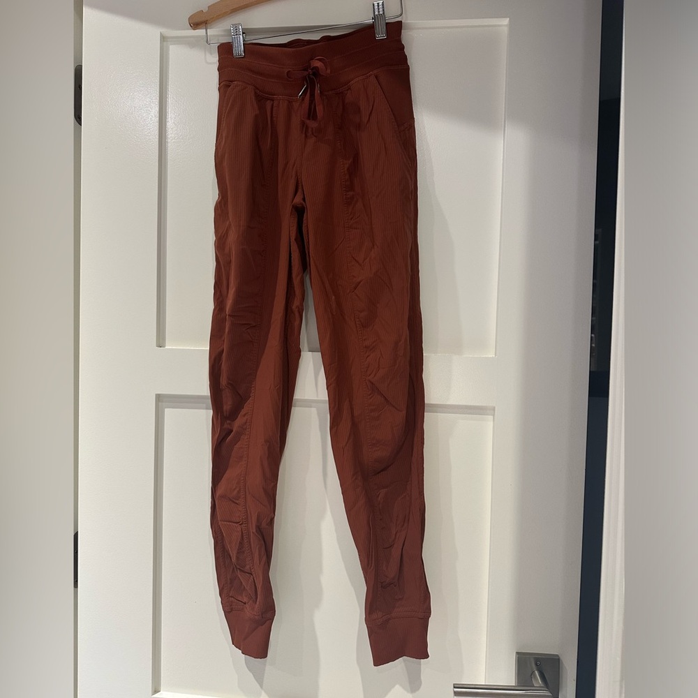 Lululemon Size 2 Joggers